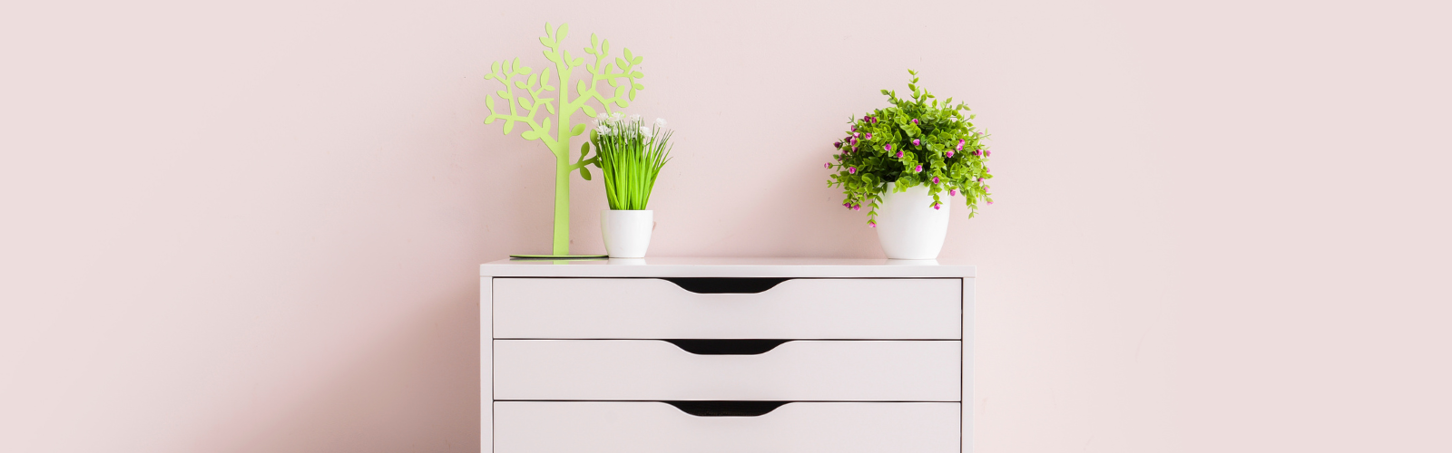 Favorite Organizing Things: Clear Drawer Organizers | Uncluttered